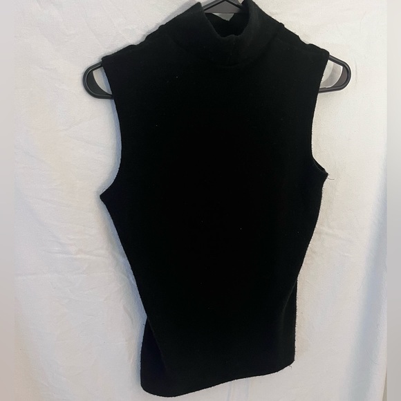 “Sassy” Brand Stretchy Black Vest - Picture 1 of 3